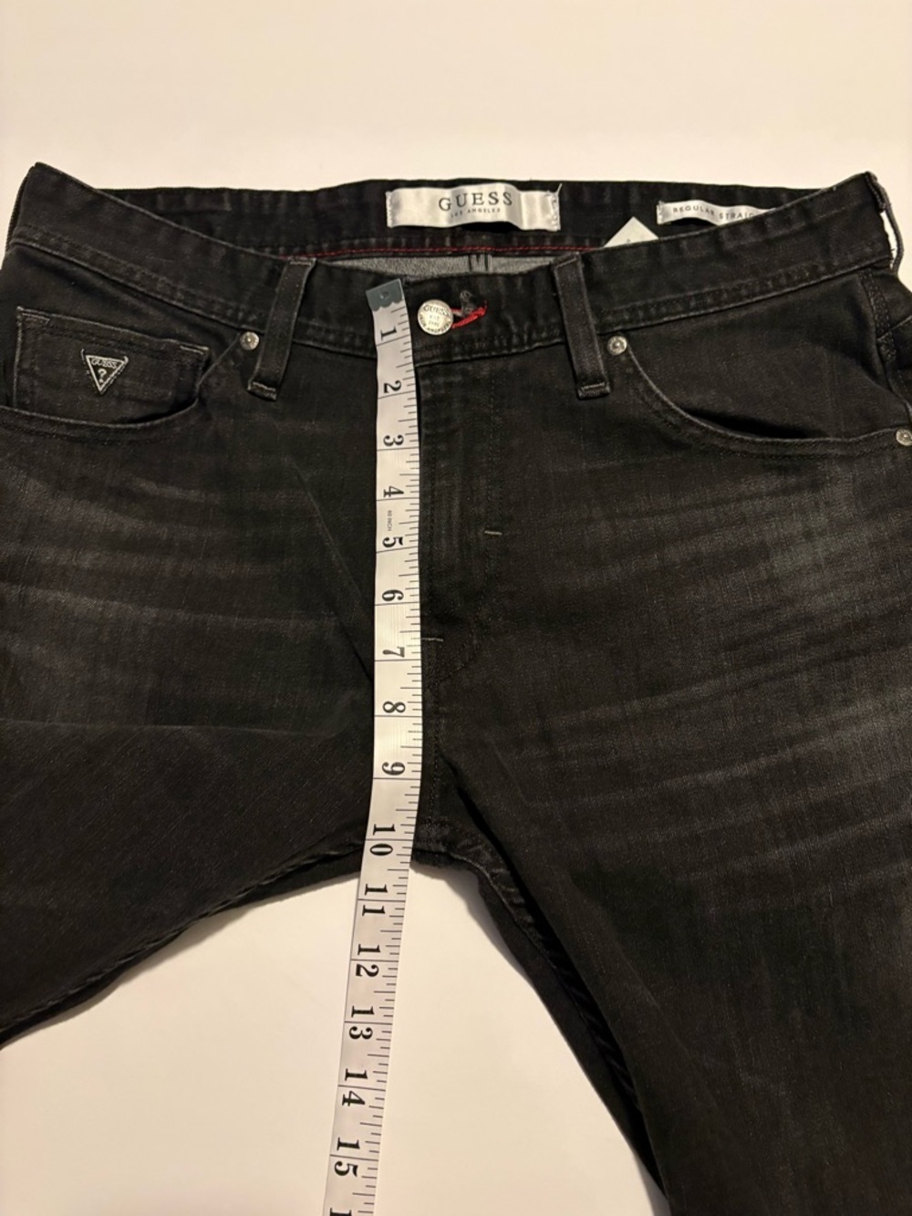 GUESS Men's Black Slim Straight Jeans, has subtle whiskering, Sz 32. - Picture 6 of 8